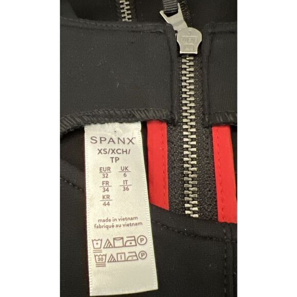 SPANX 20381R Women's Sz XS Classic Black The Perfect Fit & Flare Dress - Picture 11 of 13